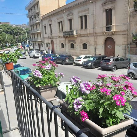 Casa Assisi Apartment Палермо Екстериор снимка