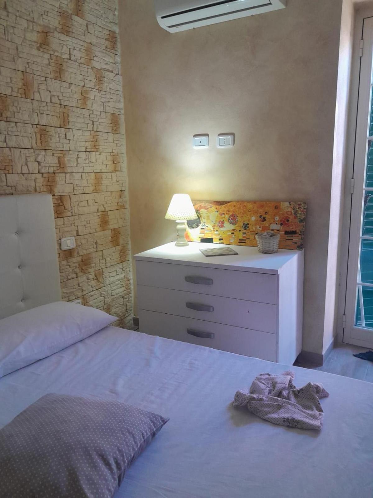 Casa Assisi Apartment Палермо Екстериор снимка
